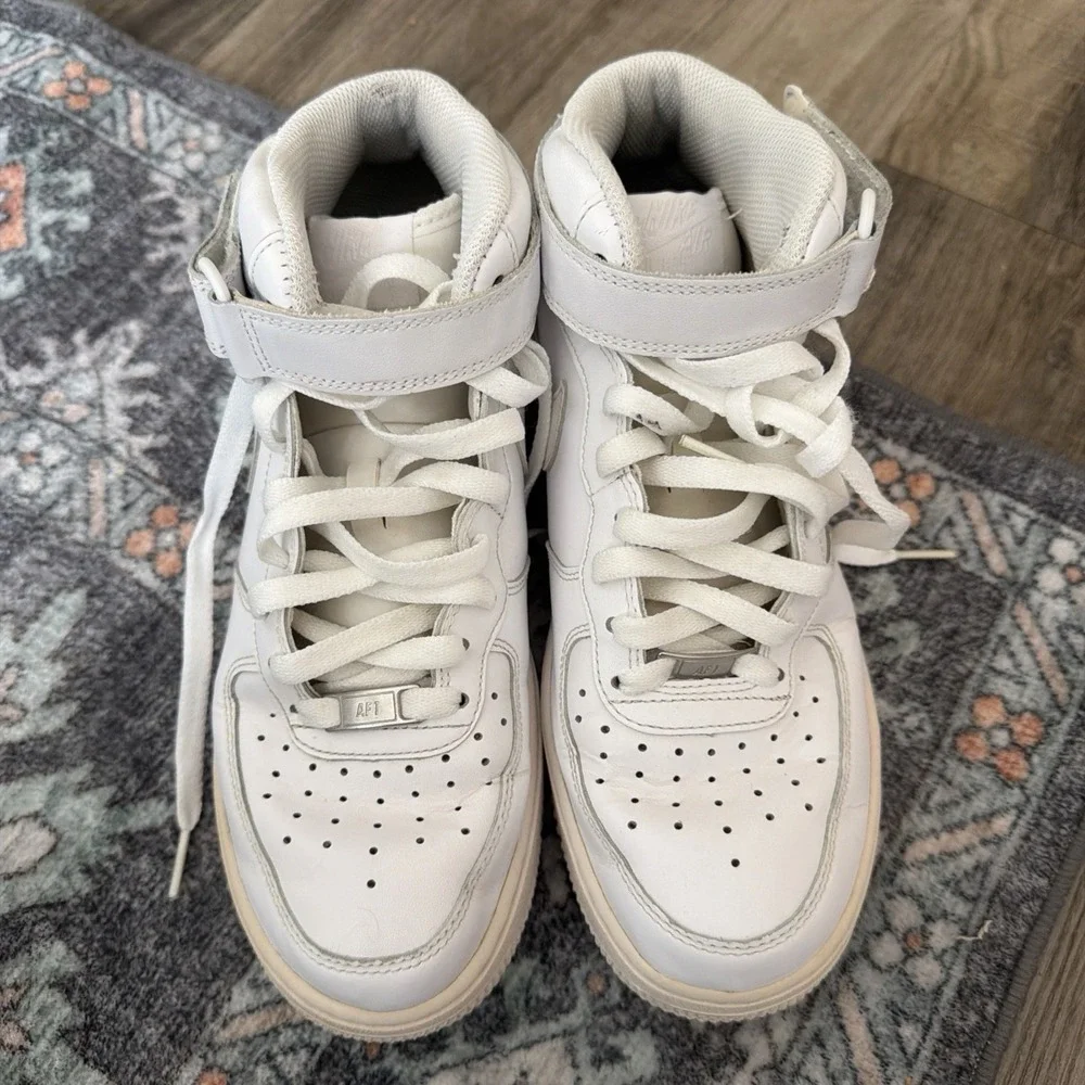 Nike Men's Air Force 1 '07 Mid White - Men's Size 7.5